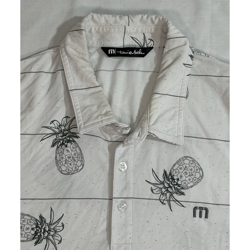 Travis Mathew Polo Shirt Men's Large Pineapples Print Polyester Cotton White‎